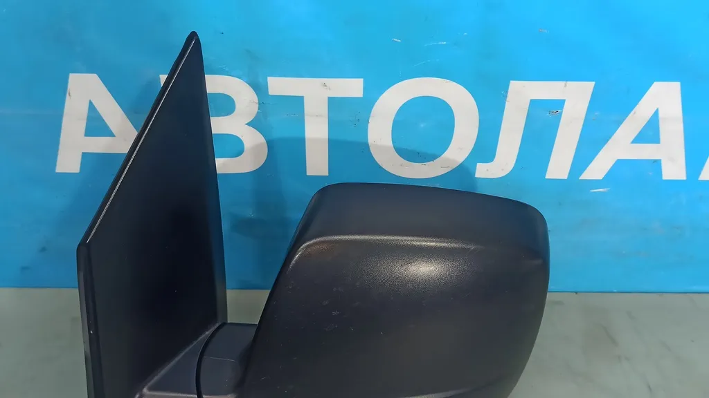 Зеркало левое Hyundai Grand Starex 2007-2015