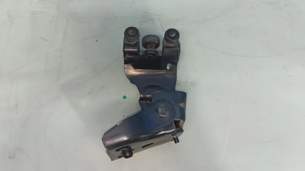 Ролик двери сдвижной средний Hyundai Grand Starex 2007-2015