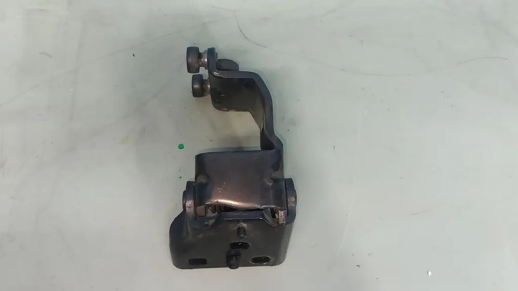 Ролик двери сдвижной средний Hyundai Grand Starex 2007-2015