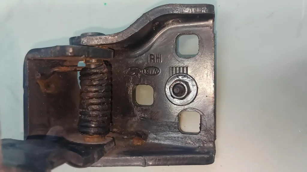 Ролик двери сдвижной средний Hyundai Grand Starex 2007-2015