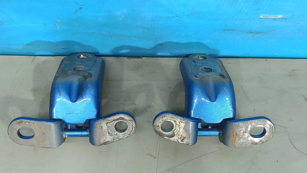 Петли двери передней Hyundai Tucson 3 2015-2018