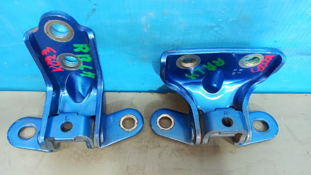 Петли двери задней левой Hyundai Tucson 3 2015-2018