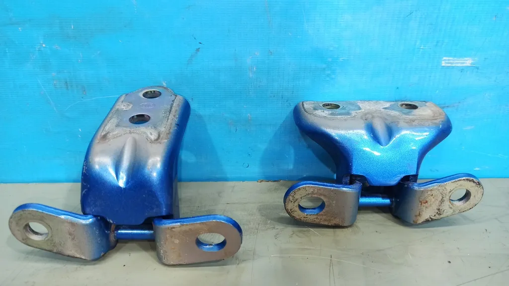 Петли двери задней левой Hyundai Tucson 3 2015-2018