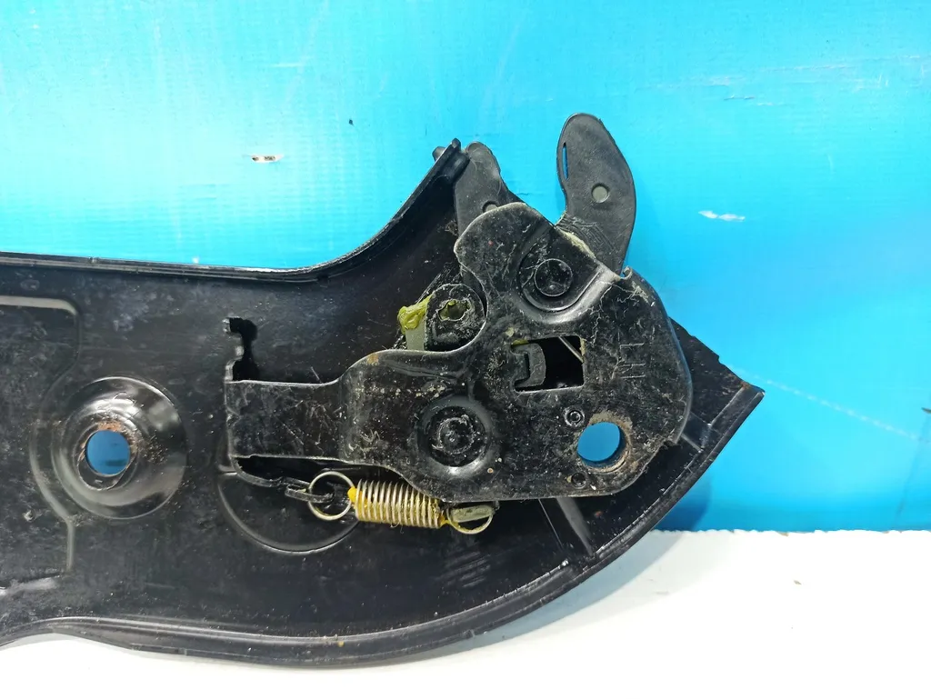 Замок двери сдвижной Hyundai Grand Starex 2007-2015