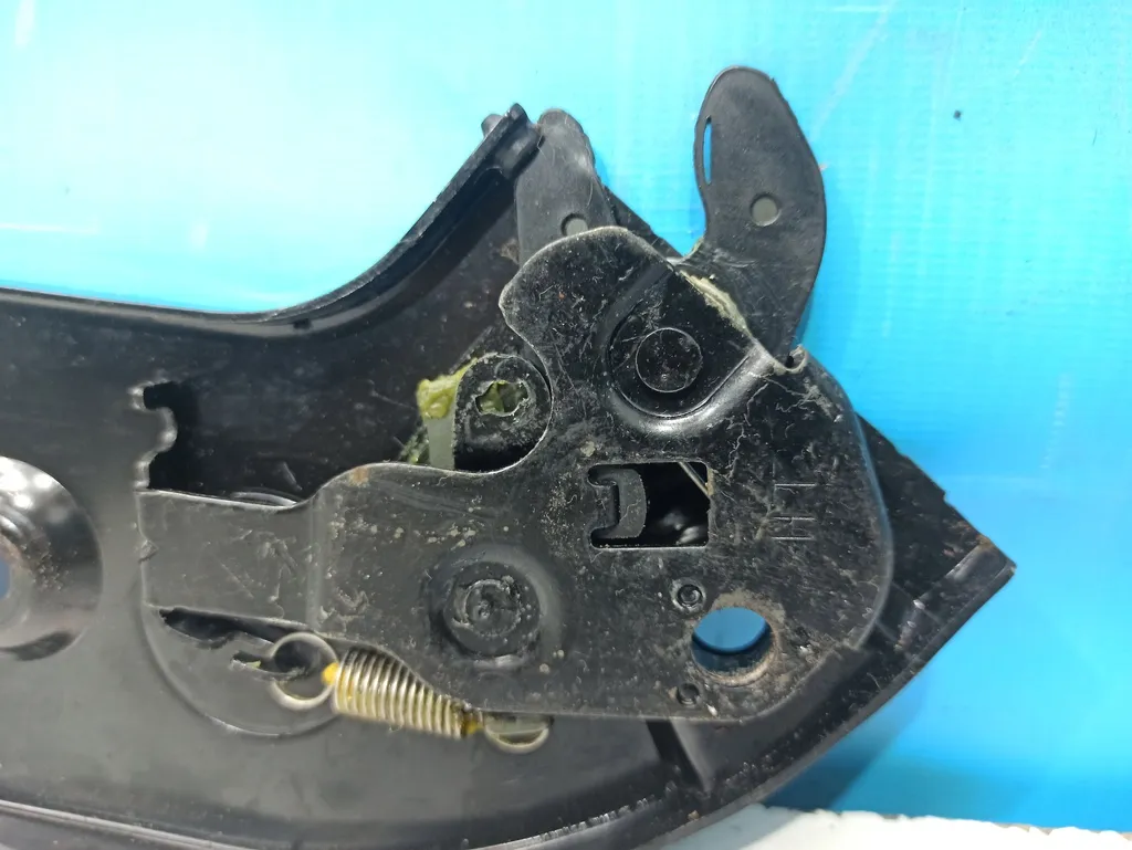 Замок двери сдвижной Hyundai Grand Starex 2007-2015