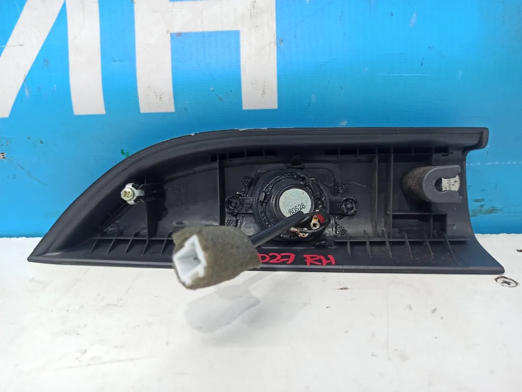 Твиттер правый Hyundai Grand Starex 2007-2015