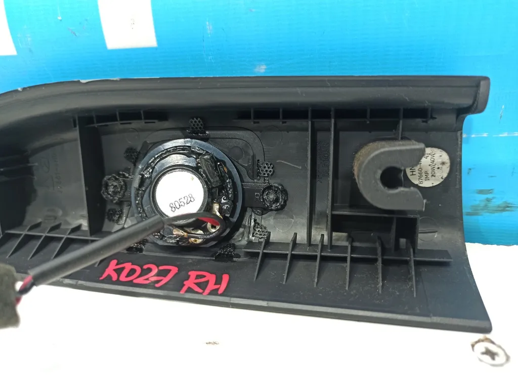 Твиттер правый Hyundai Grand Starex 2007-2015