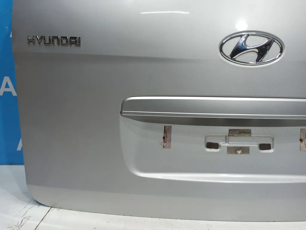 Крышка багажника Hyundai Grand Starex 2007-2015