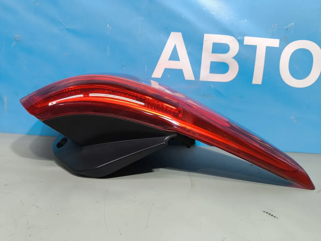 Фонарь внешний левый Kia Sportage 3 2010-2014