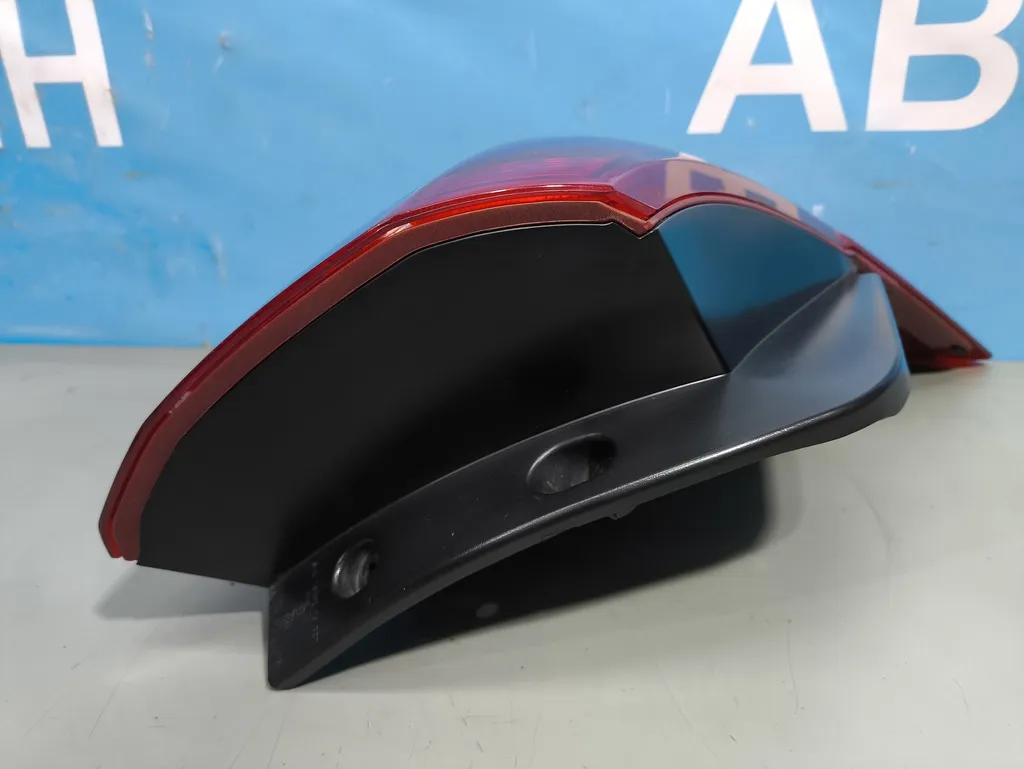 Фонарь внешний левый Kia Sportage 3 2010-2014