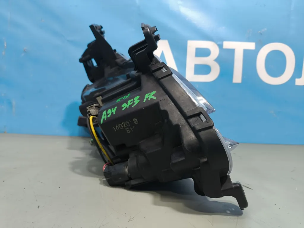 Фара противотуманная правая Hyundai Santa Fe 3 DM 2015-2018 Рестайлинг