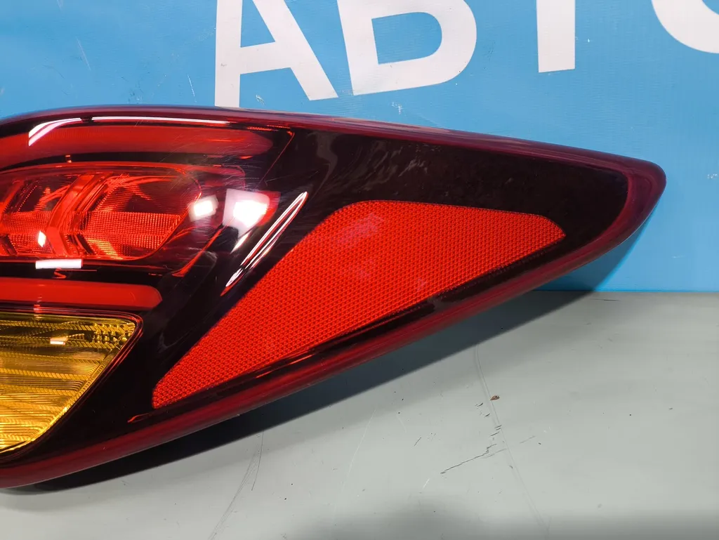 Фонарь внешний правый Hyundai Santa Fe 3 DM 2015-2018 Рестайлинг