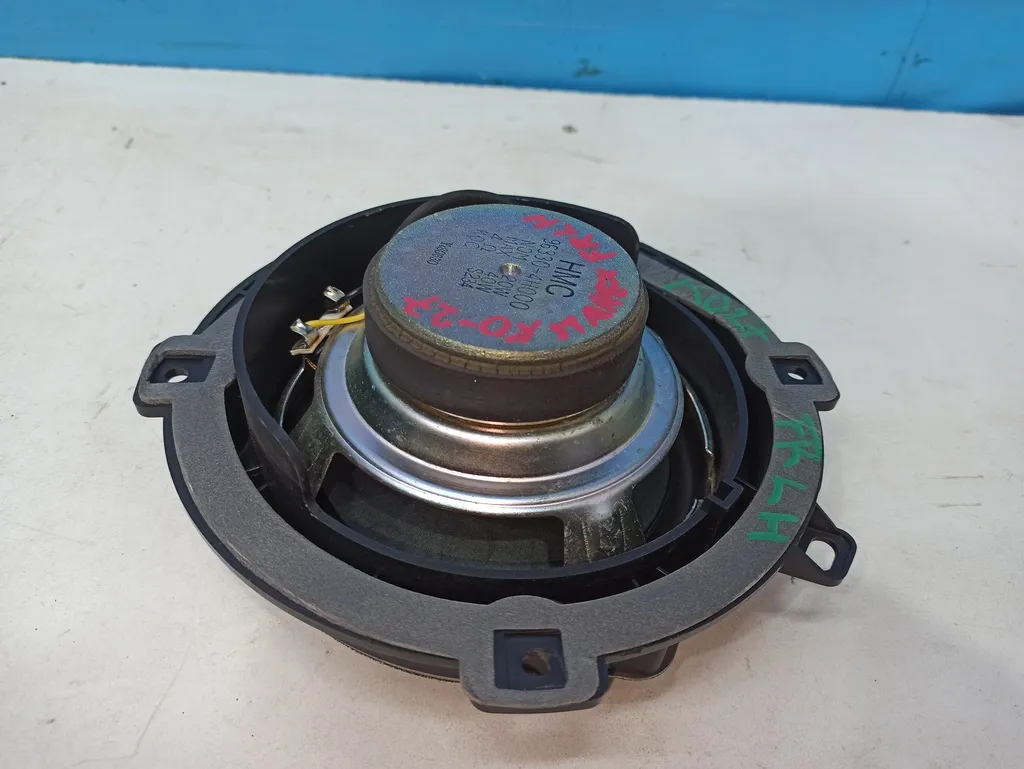 Динамик Hyundai Grand Starex 2007-2015