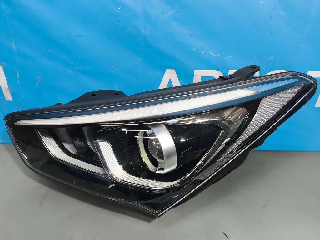 Фара левая Hyundai Santa Fe 3 DM 2015-2018 Рестайлинг
