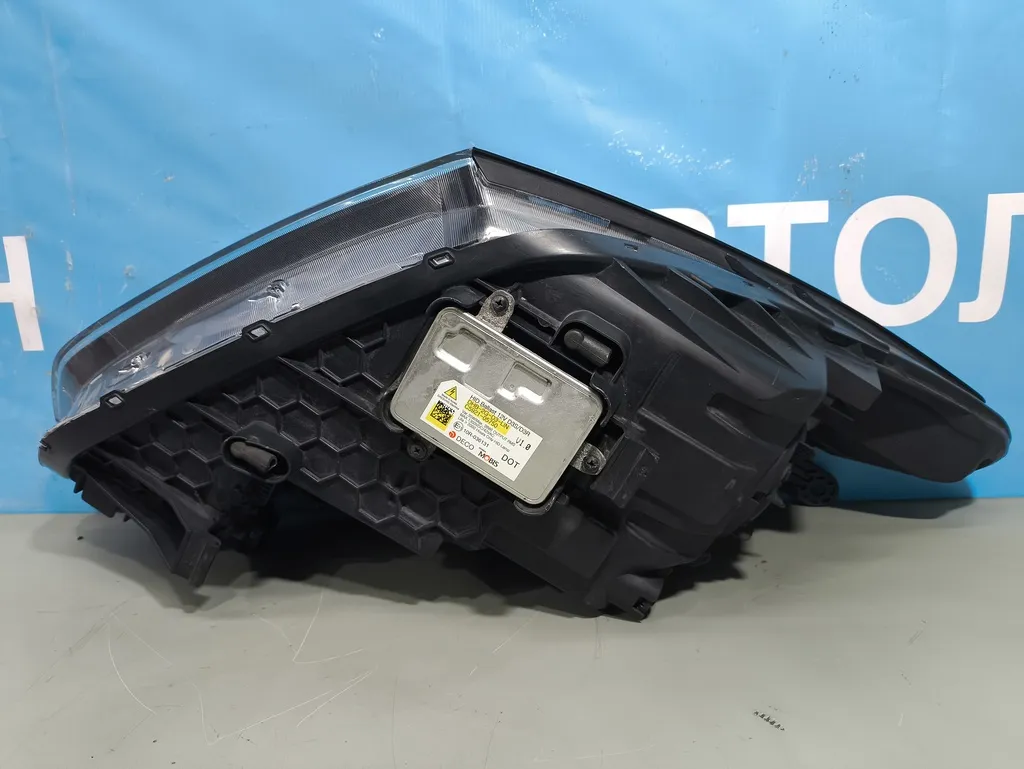 Фара левая Hyundai Santa Fe 3 DM 2015-2018 Рестайлинг