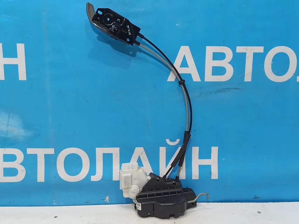 Замок двери передней левой Hyundai Grand Starex 2007-2015