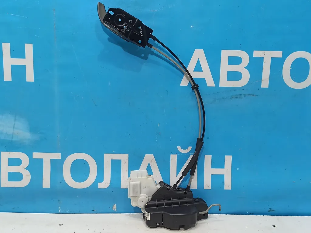 Замок двери передней левой Hyundai Grand Starex 2007-2015