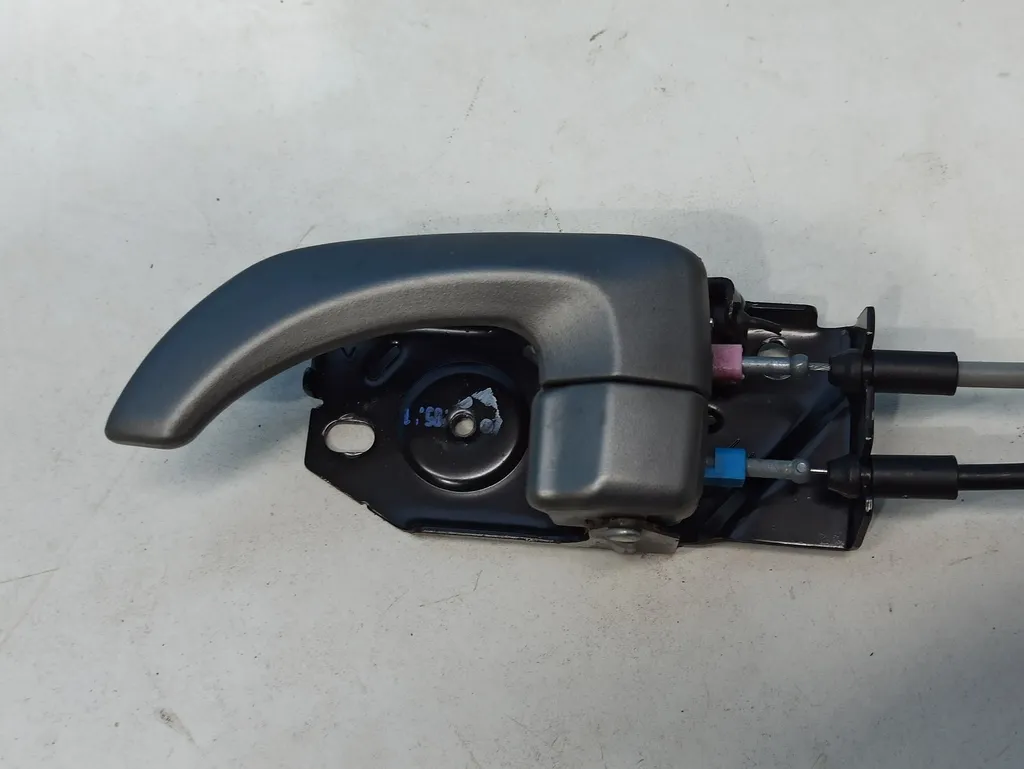 Замок двери передней левой Hyundai Grand Starex 2007-2015