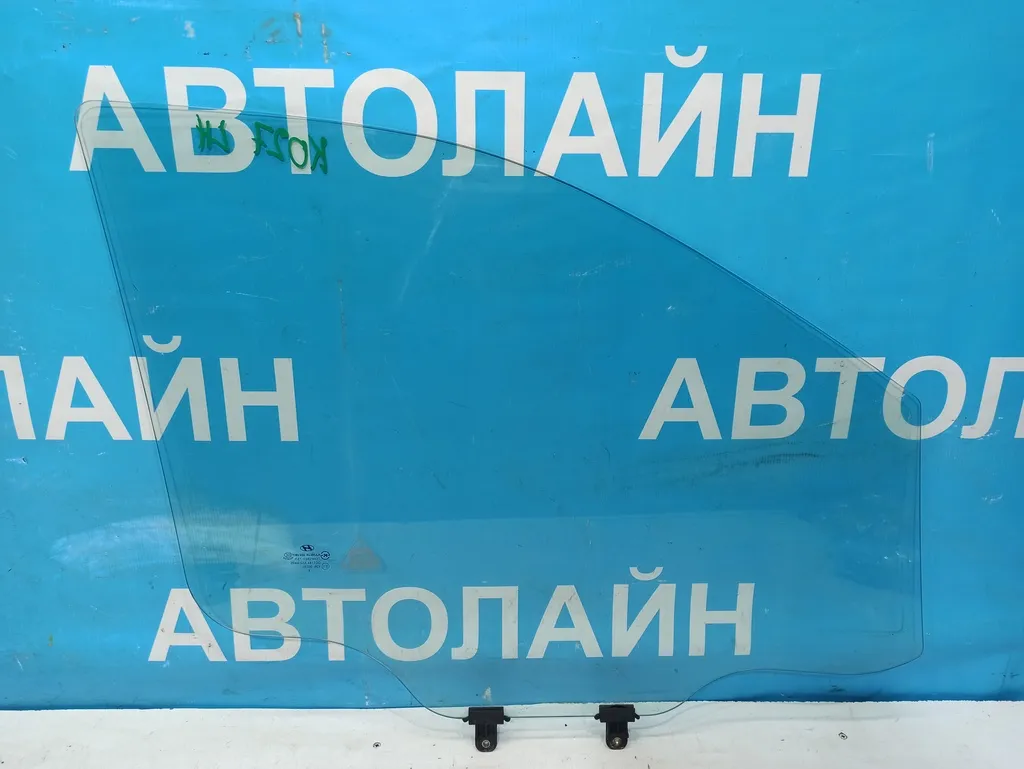 Стекло переднее левое Hyundai Grand Starex 2007-2015