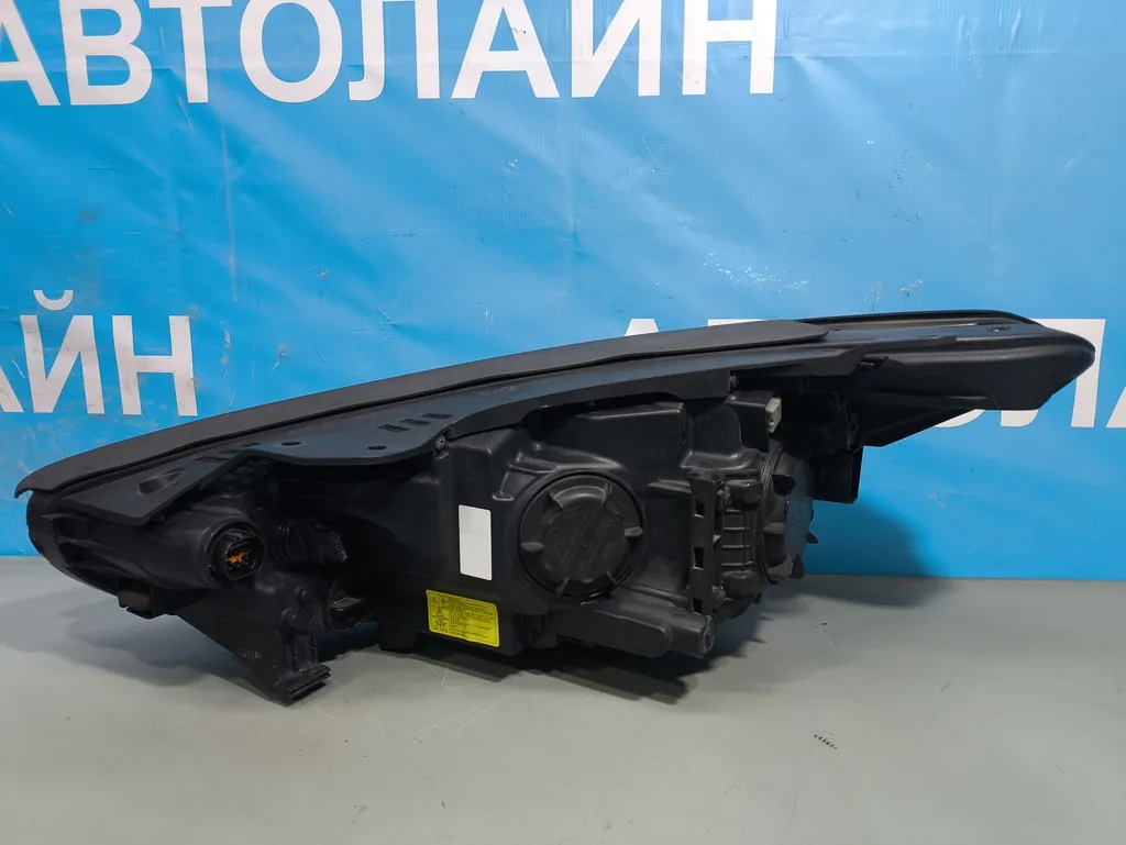 Фара правая Hyundai Santa Fe 3 DM 2015-2018 Рестайлинг