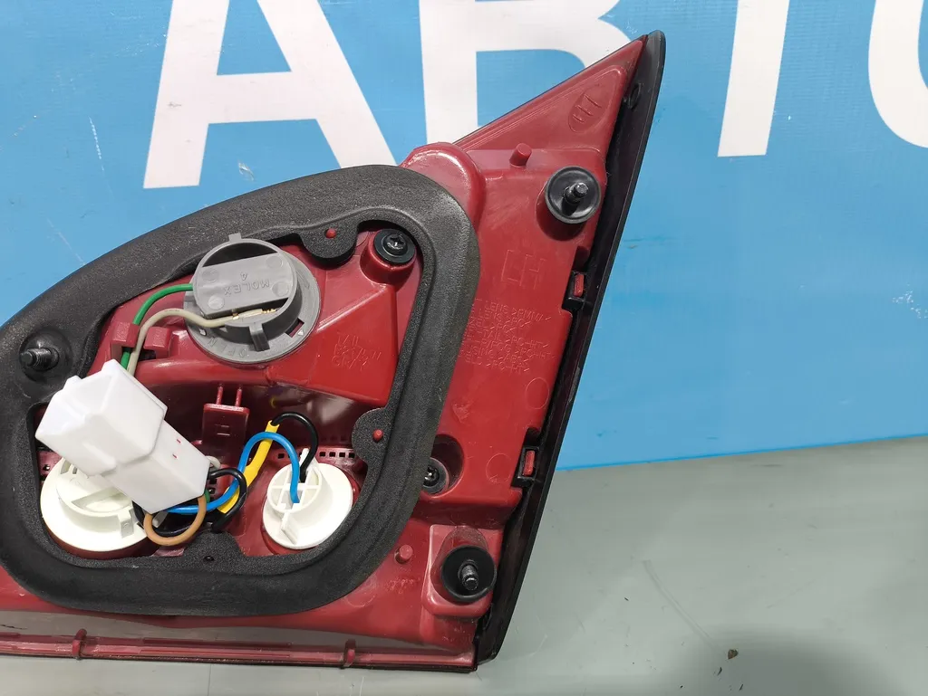 Фонарь внутренний левый Kia Ceed 2 JD 2015-2018