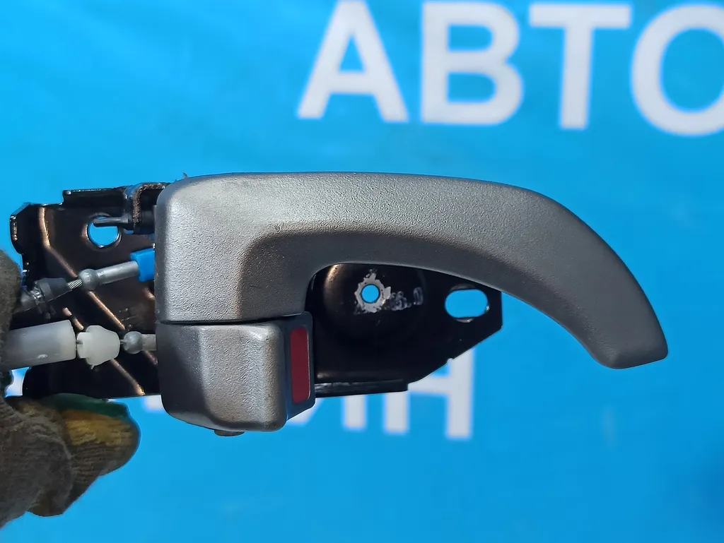 Замок двери передней правой Hyundai Grand Starex 2007-2015