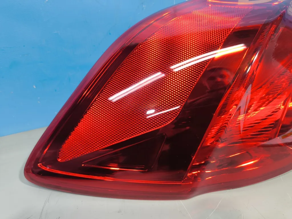 Фонарь внешний левый Kia Ceed 2 JD 2015-2018