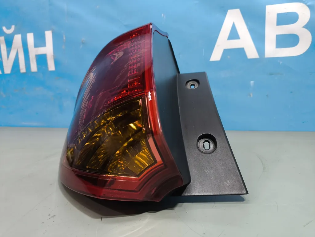 Фонарь внешний левый Kia Ceed 2 JD 2015-2018