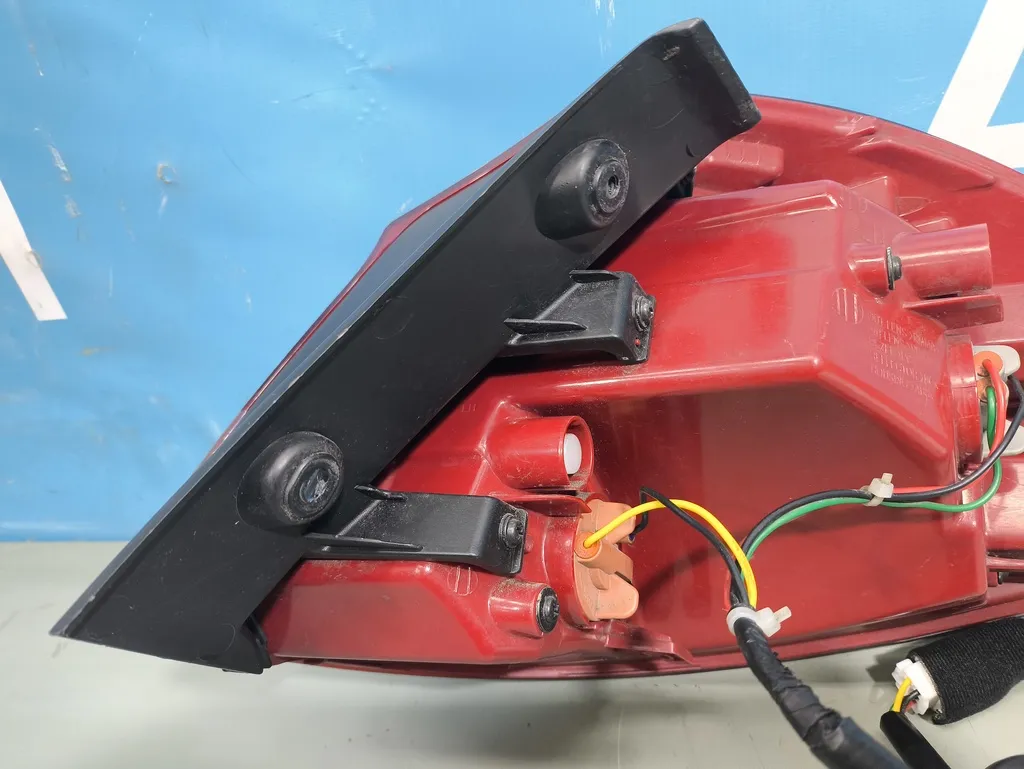 Фонарь внешний левый Kia Ceed 2 JD 2015-2018