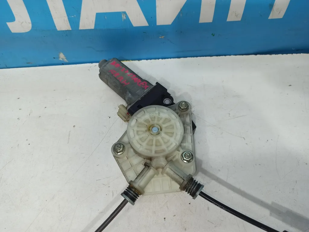 Стеклоподъемник электр. передний правый Hyundai Grand Starex 2007-2015