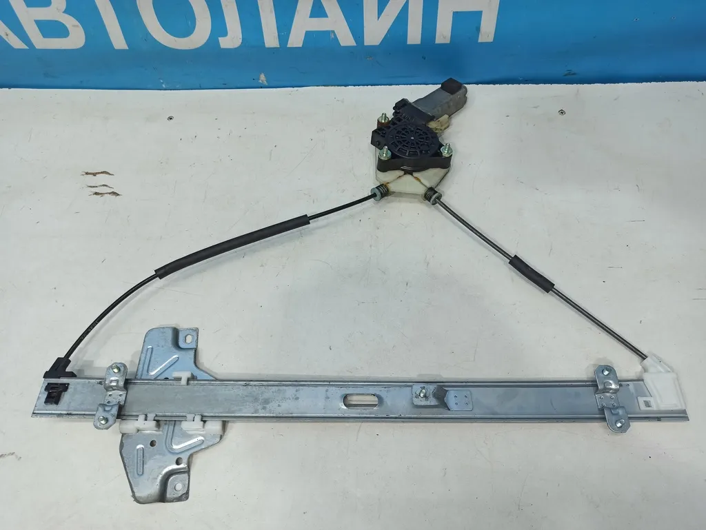 Стеклоподъемник электр. передний правый Hyundai Grand Starex 2007-2015