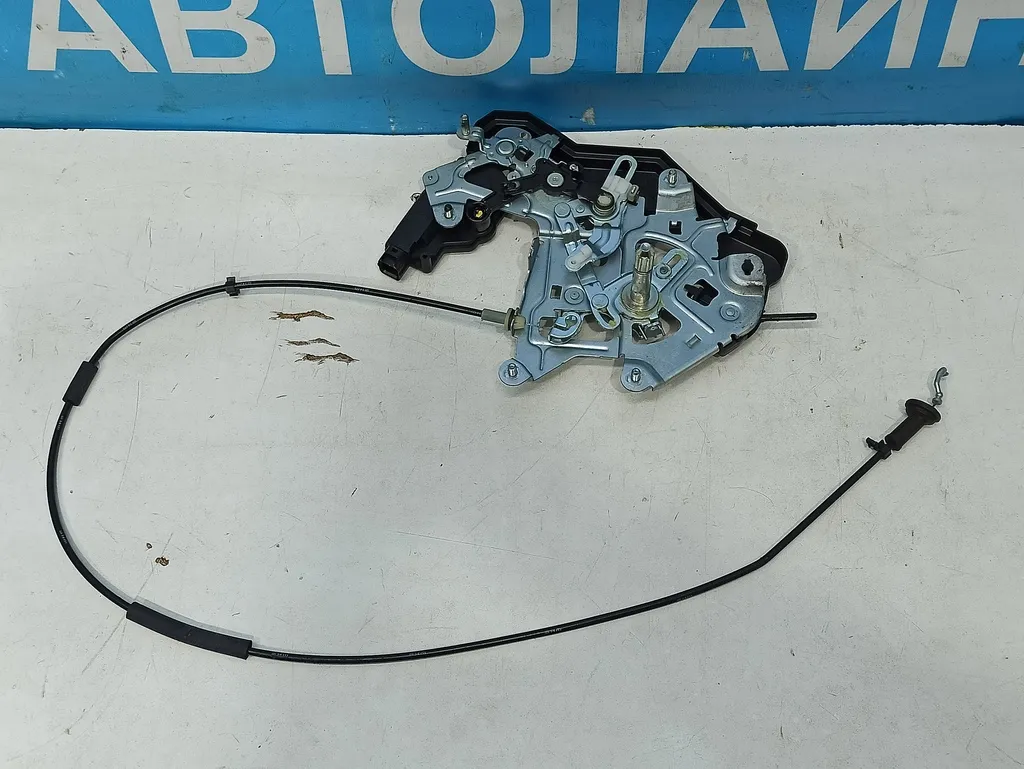 Замок двери сдвижной Hyundai Grand Starex 2007-2015