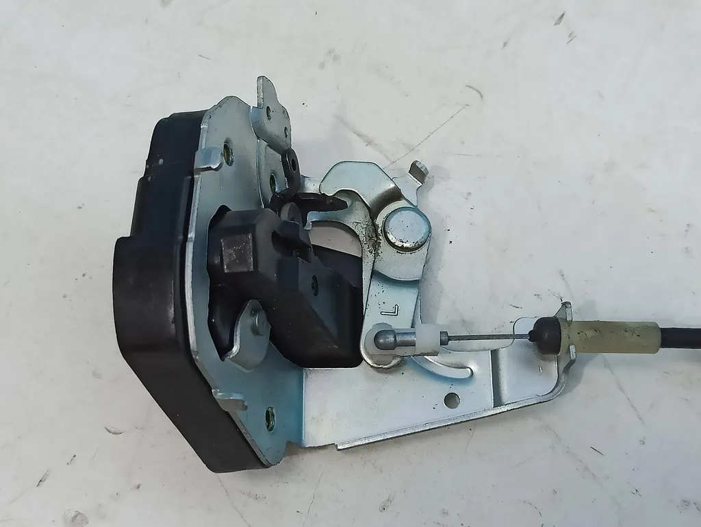 Замок двери сдвижной Hyundai Grand Starex 2007-2015