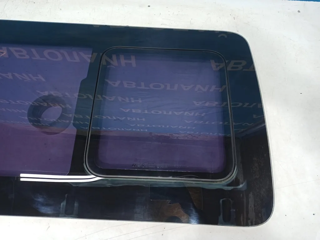 Стекло двери сдвижной Hyundai Grand Starex 2007-2015