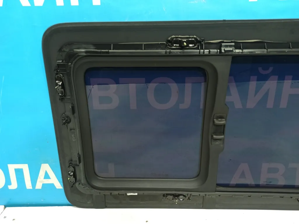 Стекло двери сдвижной Hyundai Grand Starex 2007-2015