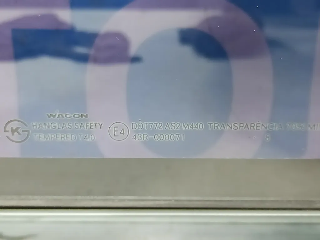 Стекло двери сдвижной Hyundai Grand Starex 2007-2015