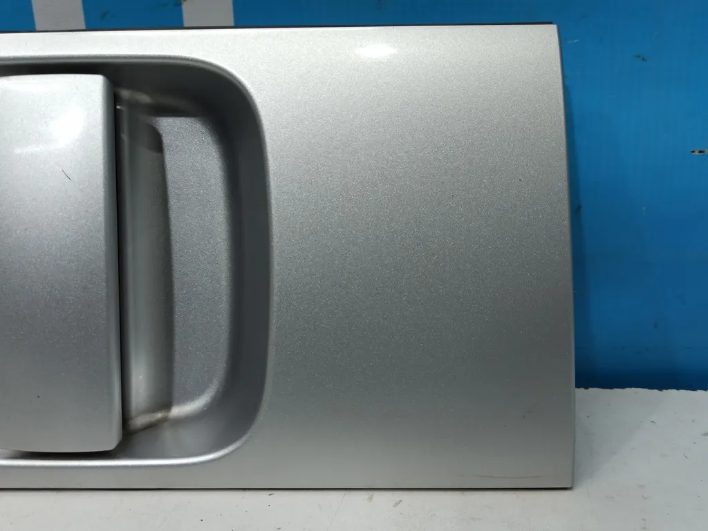 Ручка двери наружная правая Hyundai Grand Starex 2007-2015