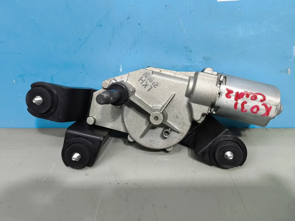 Моторчик стеклоочистителя задний Kia Ceed 2 JD 2015-2018