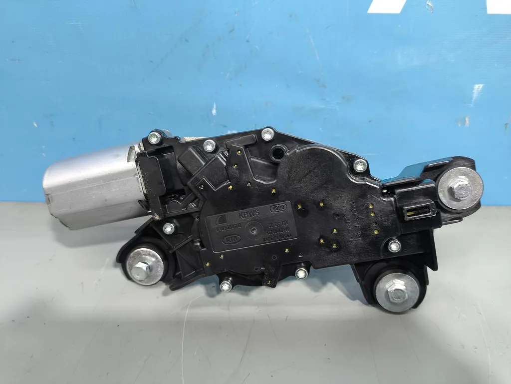 Моторчик стеклоочистителя задний Kia Ceed 2 JD 2015-2018