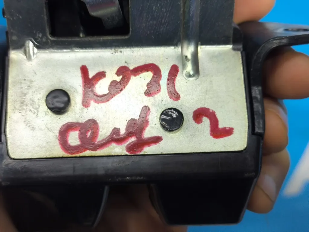 Замок багажника Kia Ceed 2 JD 2015-2018