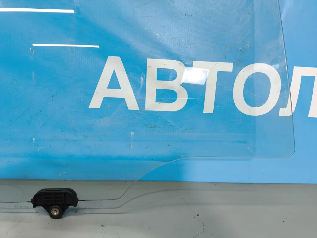 Стекло двери задней правой Kia Ceed 1 2010-2012