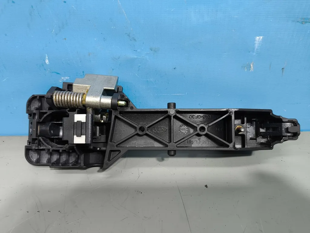 Ручка двери задняя правая Kia Ceed 1 2010-2012