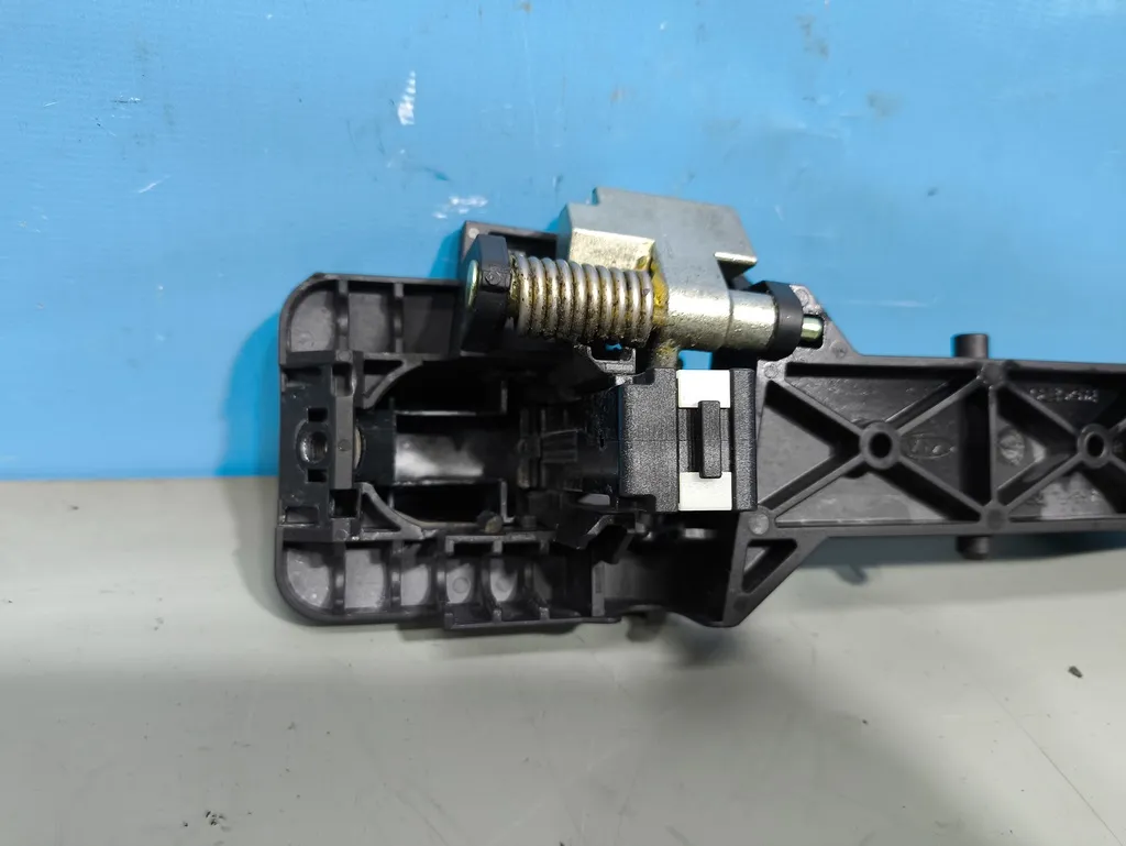 Ручка двери задняя правая Kia Ceed 1 2010-2012