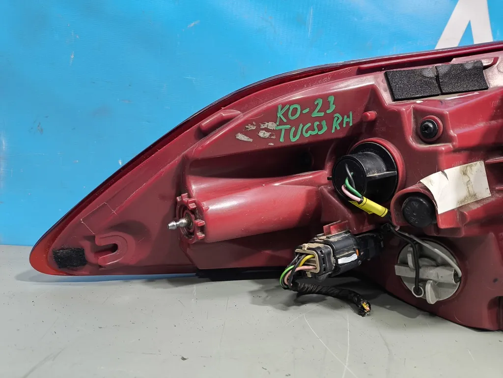 Фонарь внешний правый Hyundai Tucson 3 2015-2018