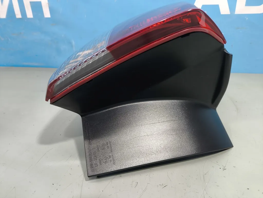 Фонарь внешний левый Hyundai Tucson 3 2015-2018