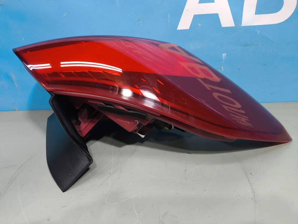 Фонарь внешний левый Hyundai Tucson 3 2015-2018