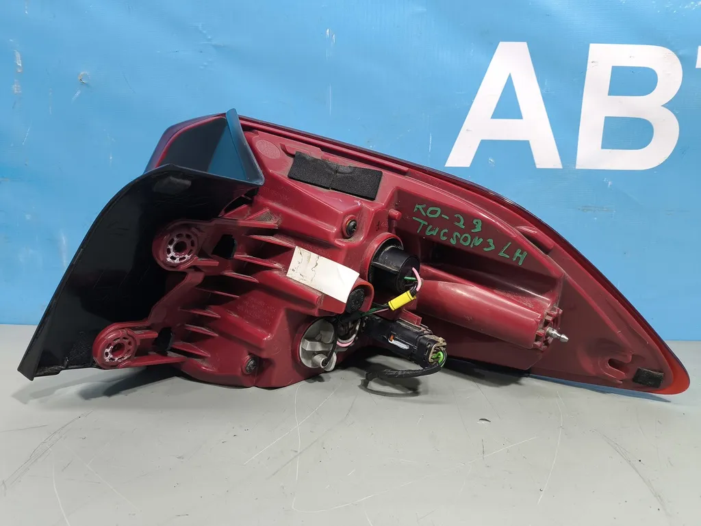Фонарь внешний левый Hyundai Tucson 3 2015-2018