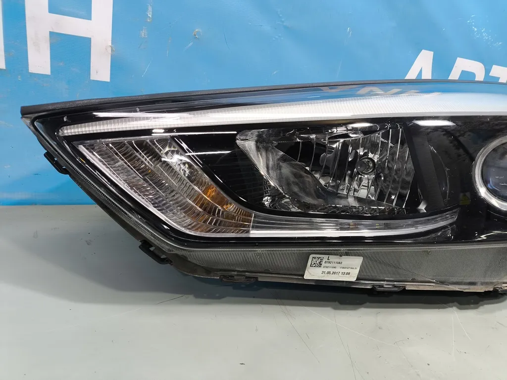 Фара левая Hyundai Tucson 3 2015-2018
