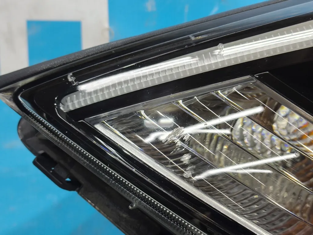 Фара левая Hyundai Tucson 3 2015-2018