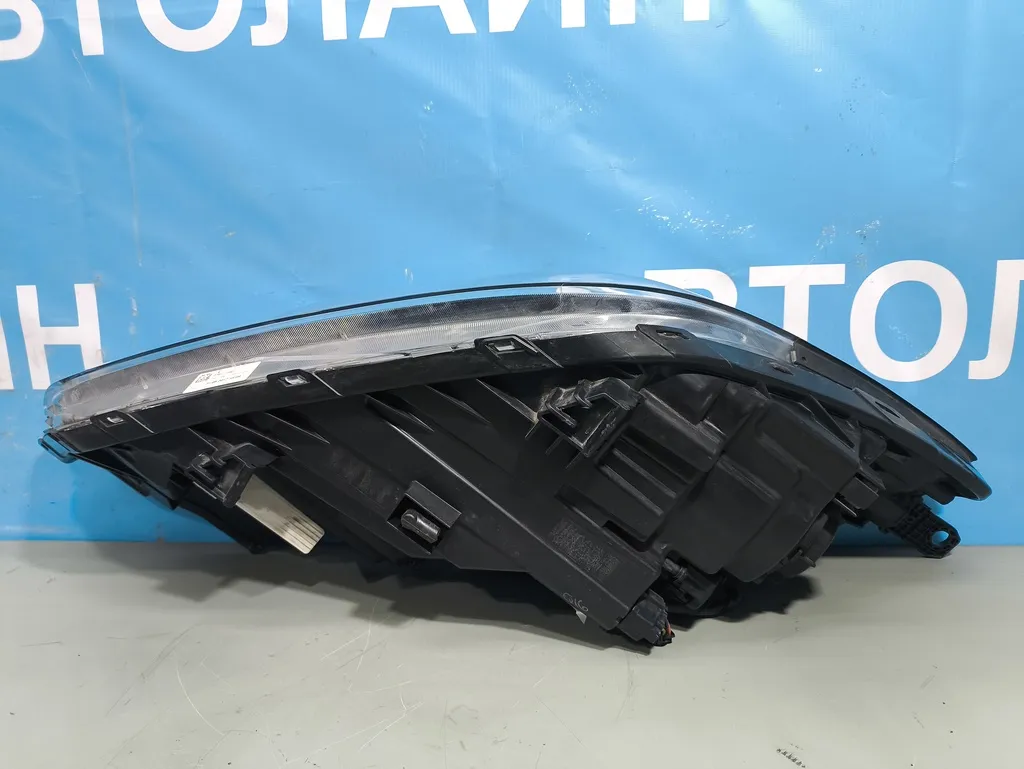 Фара левая Hyundai Tucson 3 2015-2018